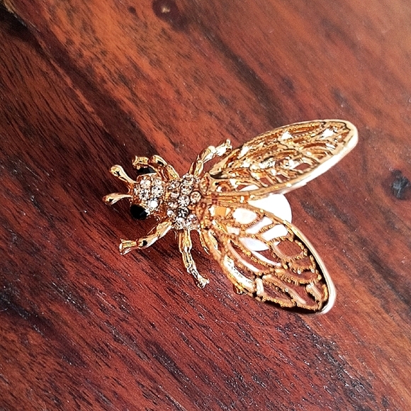 18K Gold Plated Stainless Steel And Rhinestones Bee Brooch. New - Picture 1 of 7